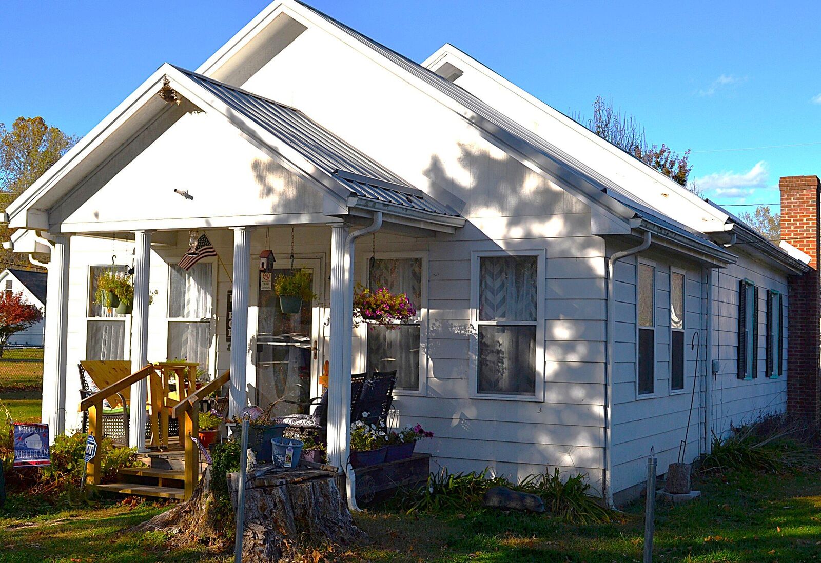 Property Photo:  1436 Glen Ray Rd  WV 24910
