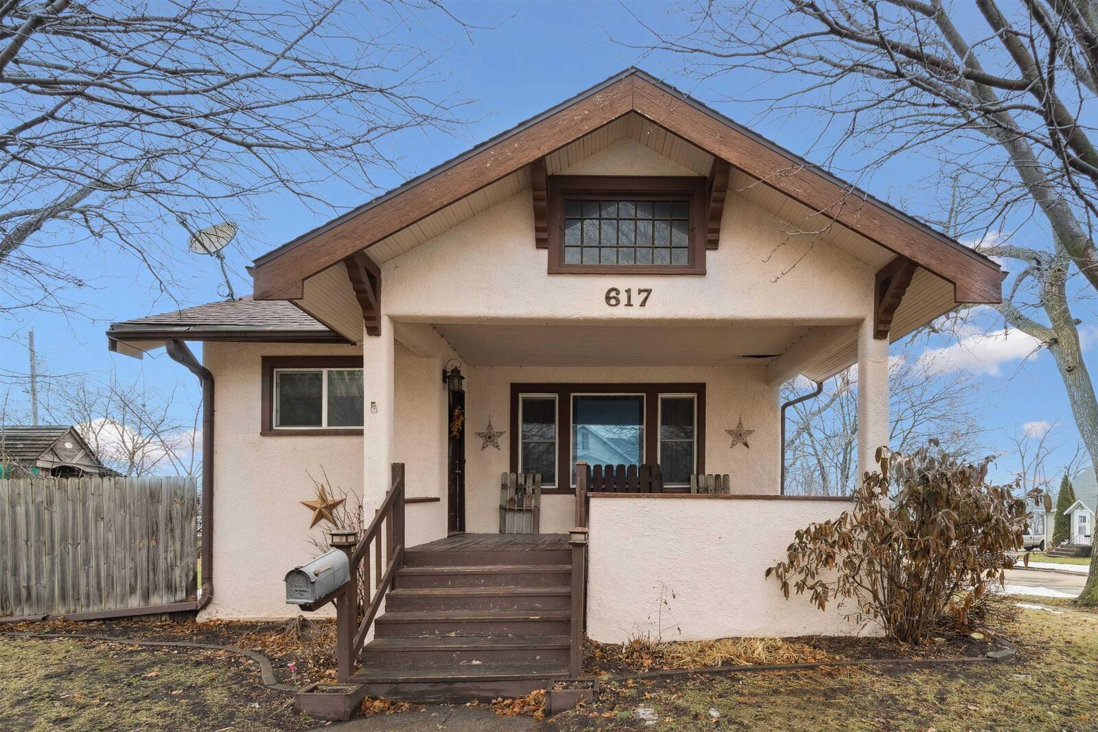 Property Photo:  617 E Charles  IA 50662 