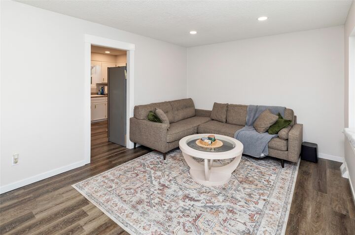 Property Photo:  270 N Pleasant Hill Boulevard  IA 50327