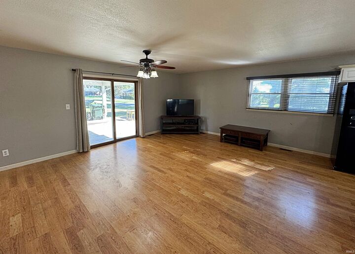 Property Photo:  1816 Woodlawn Drive  IN 47501 