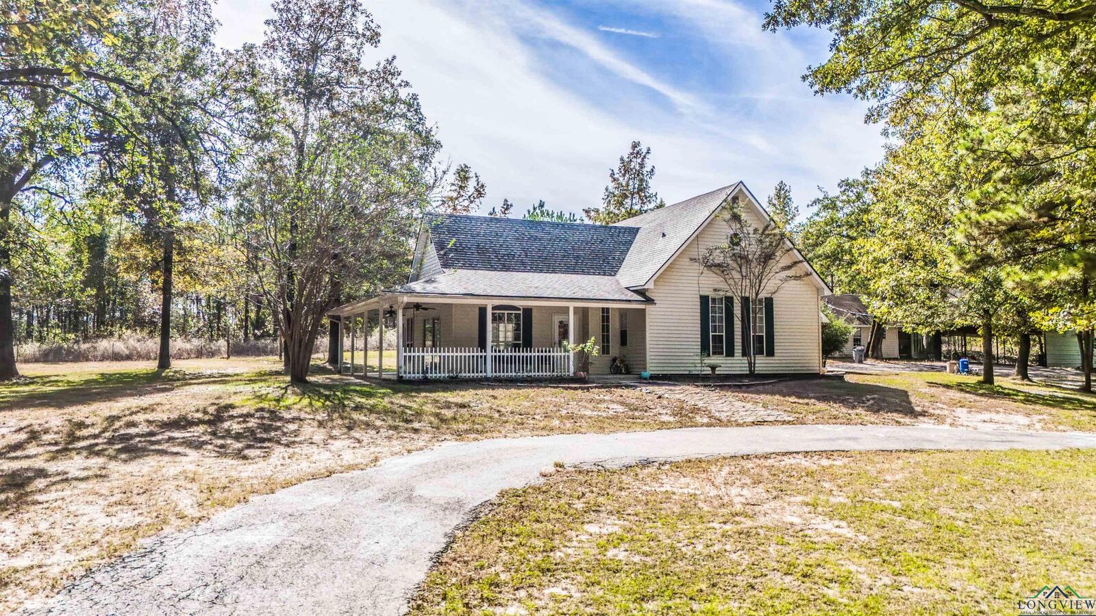 Property Photo: 1422 Sand Country Road TX 75657