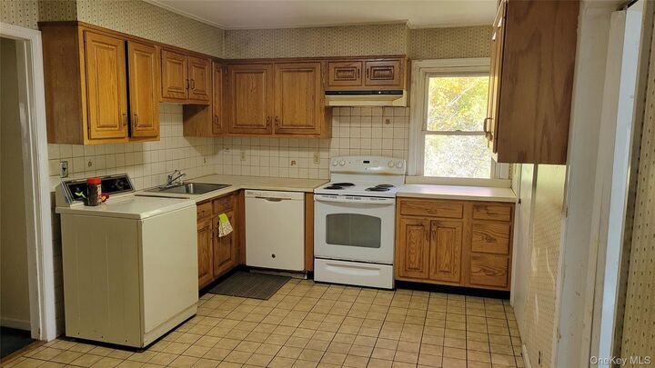 Property Photo:  2 Stephens Lane  NY 10595