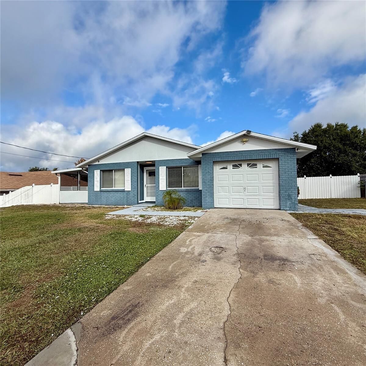 Property Photo:  1594 Monica Street  FL 32725 