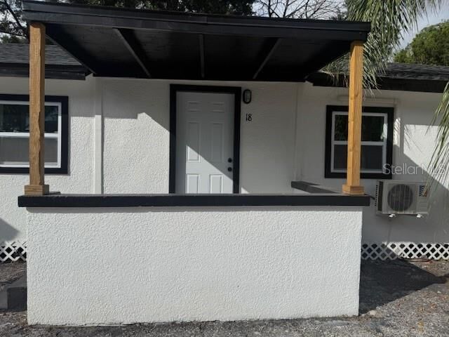 Property Photo: 4605 N Hubert Avenue 19 FL 33614