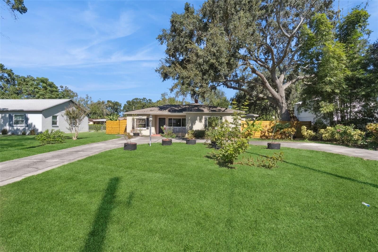 Property Photo: 1713 Hourglass Drive FL 32806