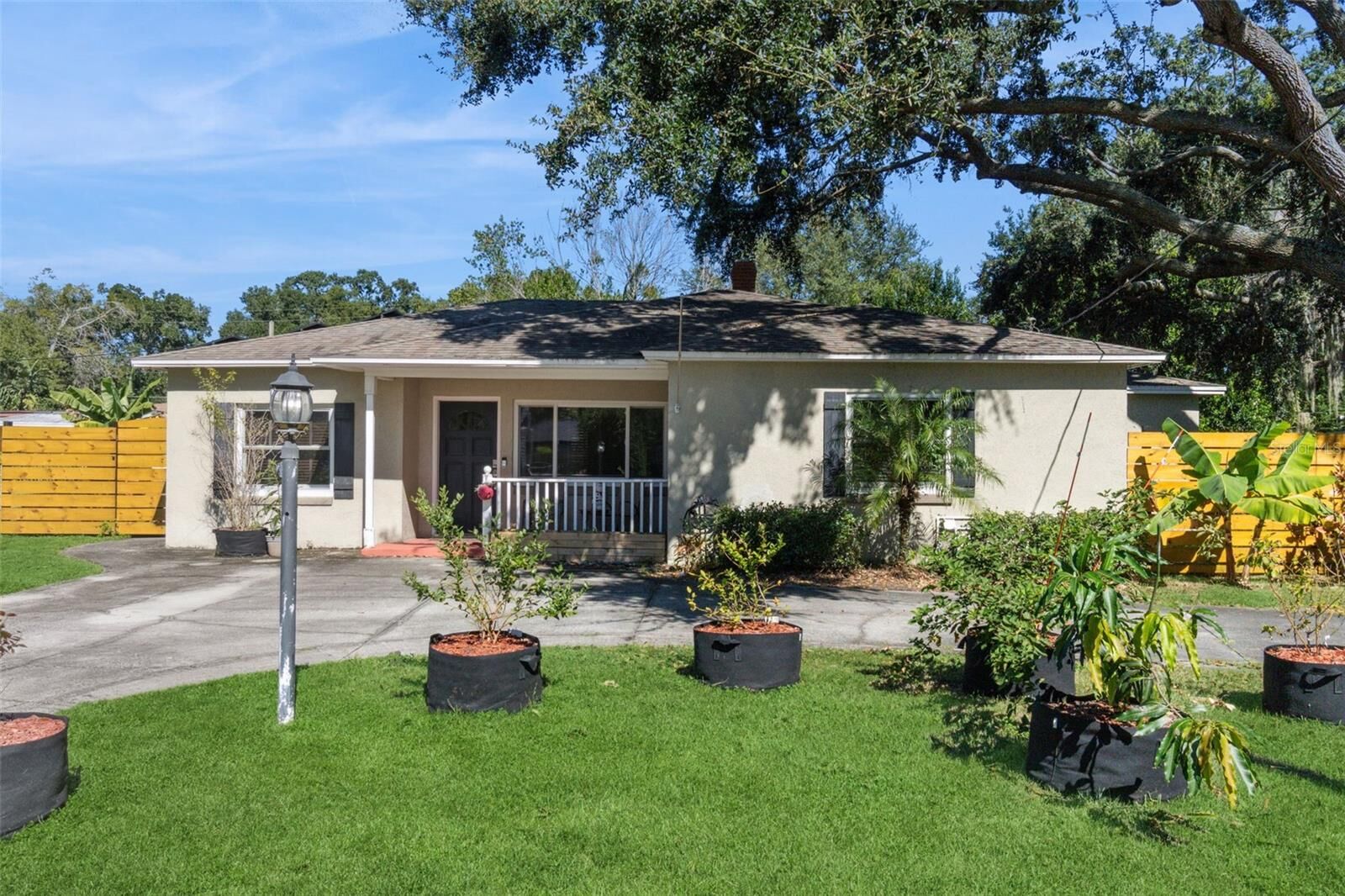 Property Photo:  1713 Hourglass Drive  FL 32806 