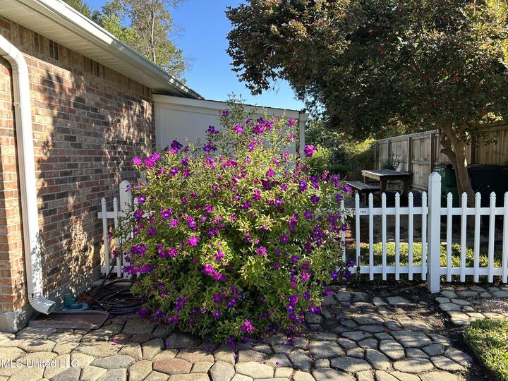 Property Photo:  8716 W Diamondhead Drive  MS 39525