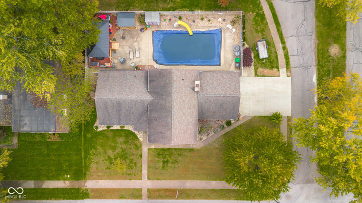 Property Photo:  1031 Parkside Drive  IN 47203