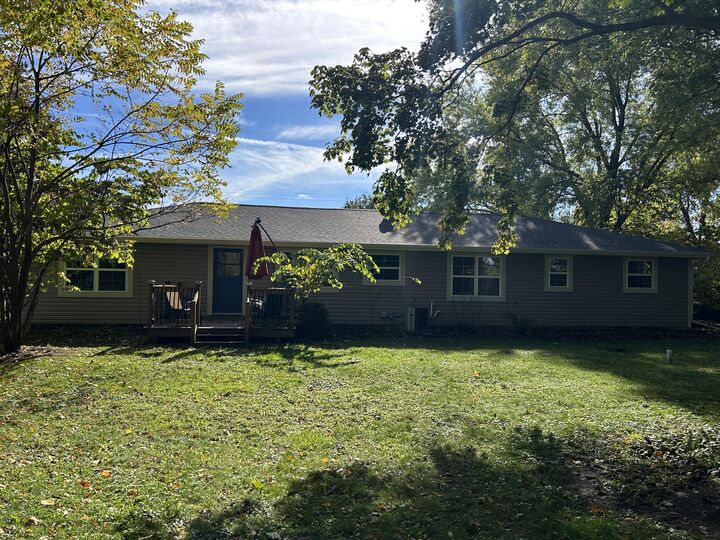 Property Photo:  N35w28682 Old North Shore Dr  WI 53072