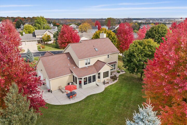 Property Photo: W142n10617 Magnolia Dr WI 53022