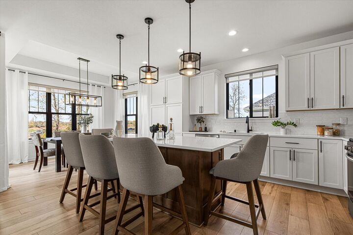 Property Photo:  W251n2367 Valleyview Cir  WI 53072