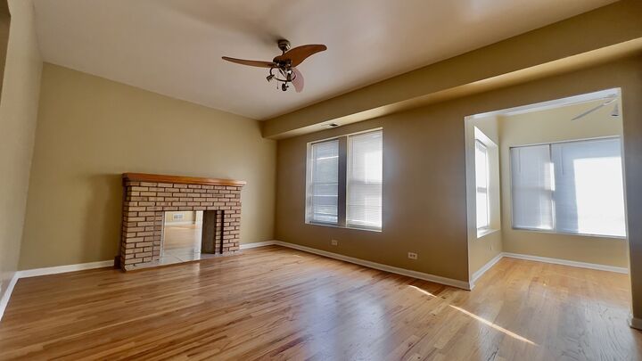 Property Photo:  7221 S Euclid Avenue 1A  IL 60649 