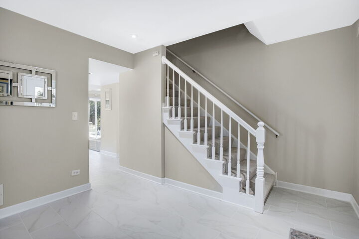 Property Photo:  754 Huntington Drive  IL 60188