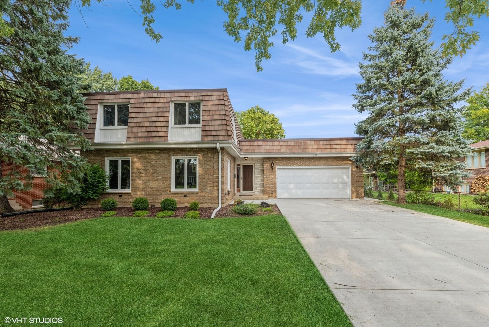 Property Photo:  1024 Charlene Lane  IL 60193