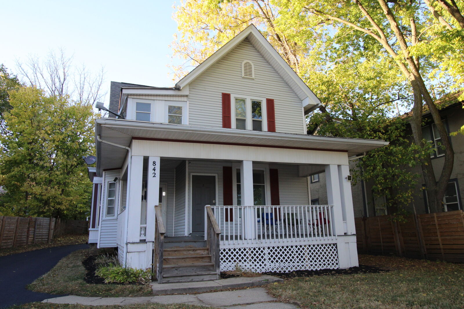 Property Photo: 842 N Court Street IL 61103