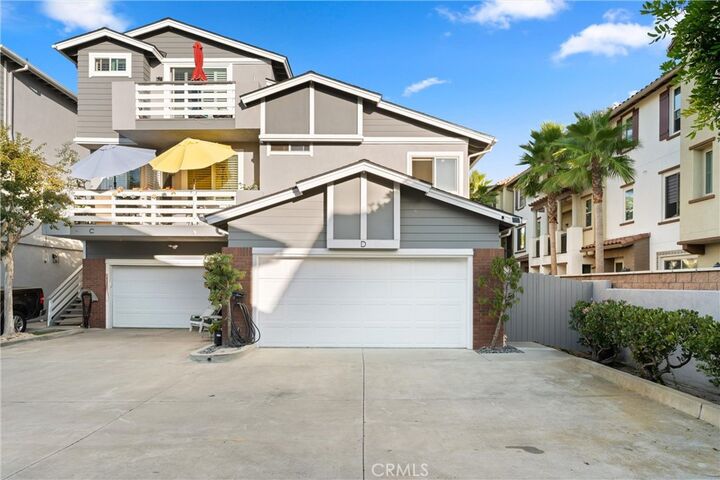 19172 Holly Lane D  Huntington Beach CA 92648 photo