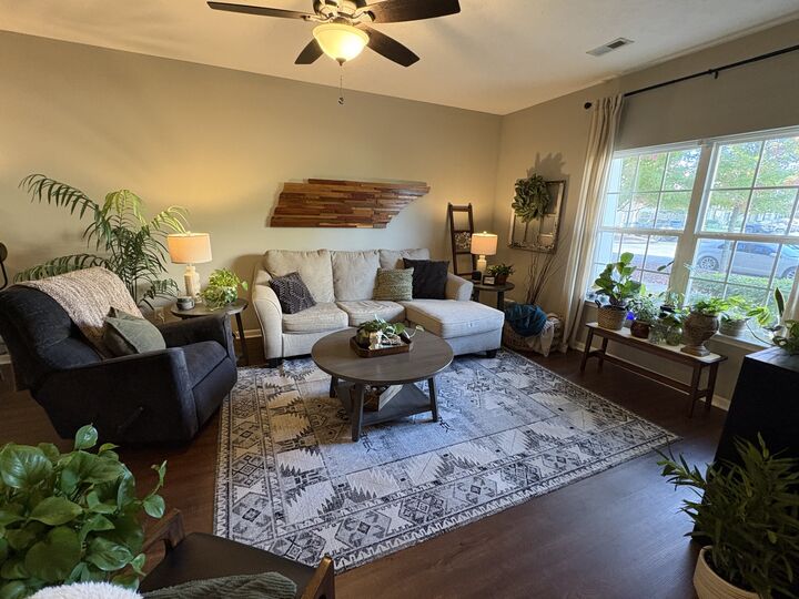 Property Photo:  2509 New Holland Cir  TN 37128 