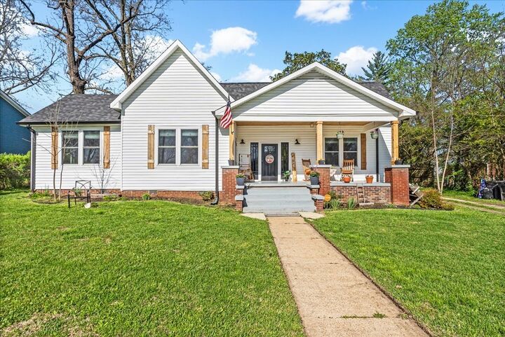 Property Photo:  504 N Washington St  TN 37388 