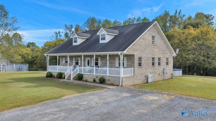 Property Photo:  338 County Road 657  AL 35986