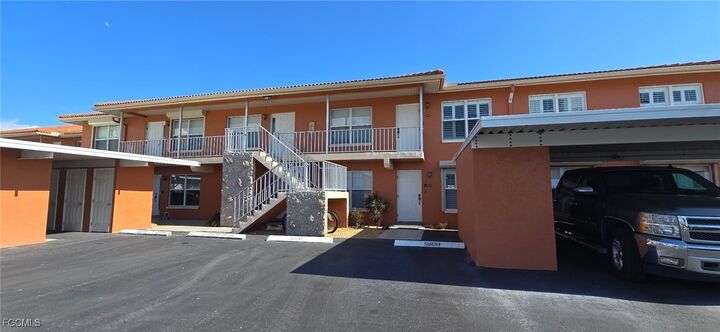 Property Photo:  434 Tudor Drive 1H  FL 33904