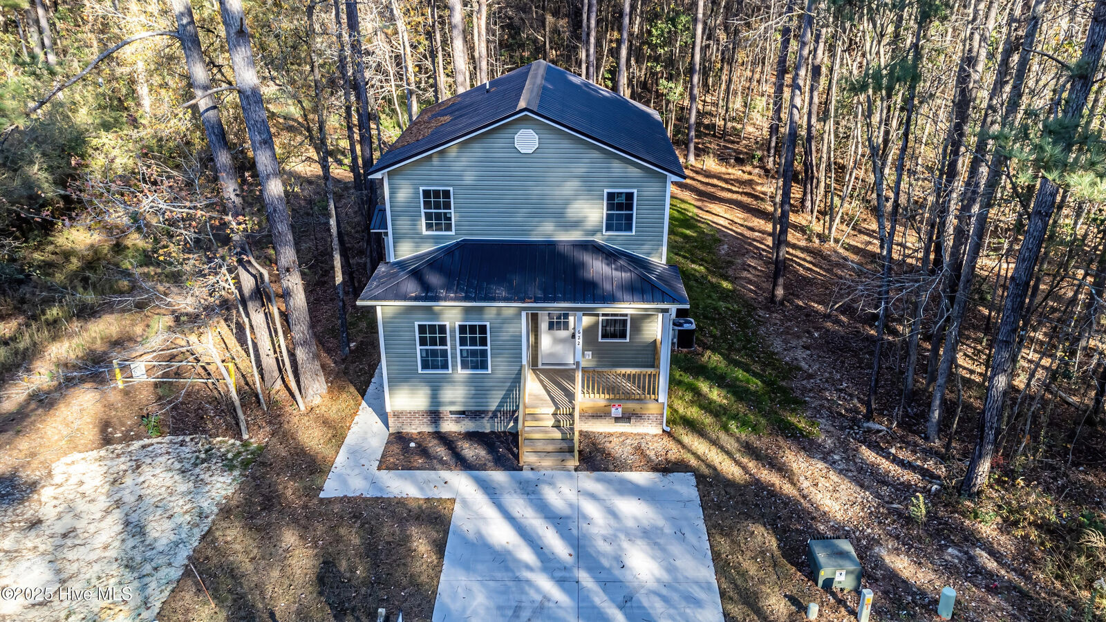 Property Photo:  622 Walnut Drive  NC 28540 