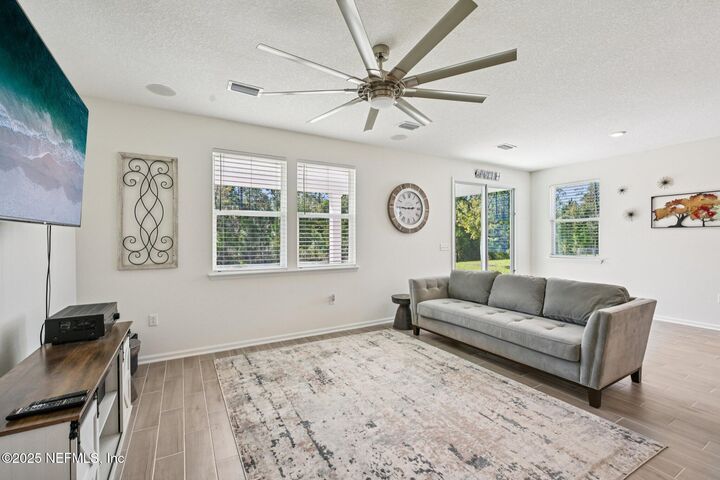 Property Photo:  2616 Windsor Lakes Way  FL 32043