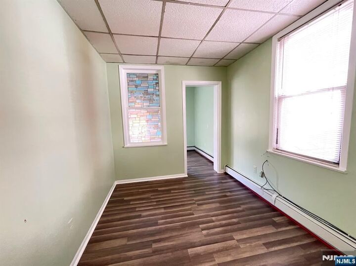 Property Photo:  239 Stuyvesant Avenue 2  NJ 07071