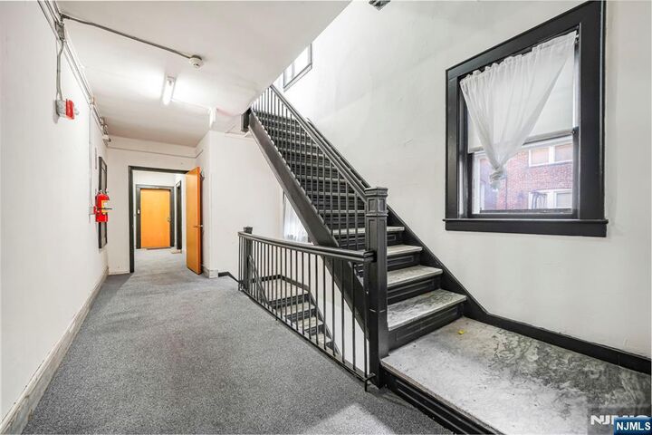 Property Photo: 2 Washburn Place 202 NJ 07006