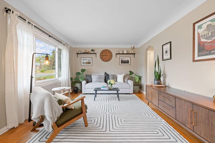 Property Photo:  4848 Jersey Avenue N  MN 55428