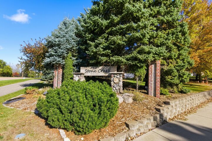 Property Photo:  2284 Stone Creek Lane W  MN 55317