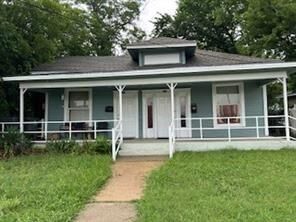 Property Photo:  419 Sunset Avenue  TX 75208 