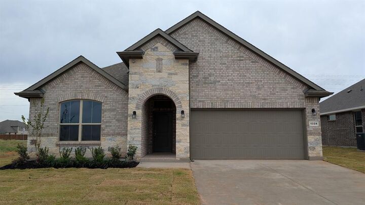 Property Photo:  1328 Bristol Way  TX 76048