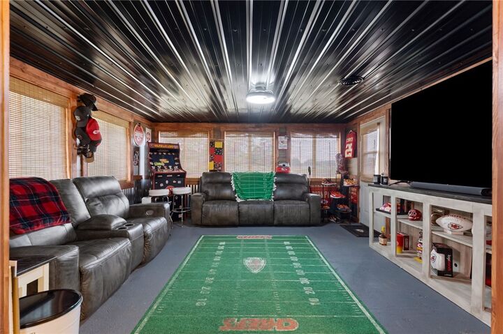 Property Photo:  13331 Middle Ridge Road  AR 72949 