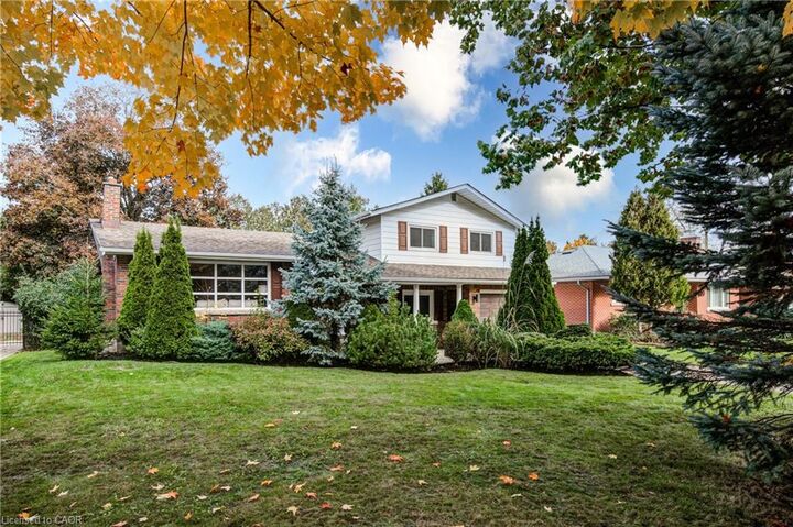 Property Photo:  55 Altadore Crescent  ON N4S 5G3