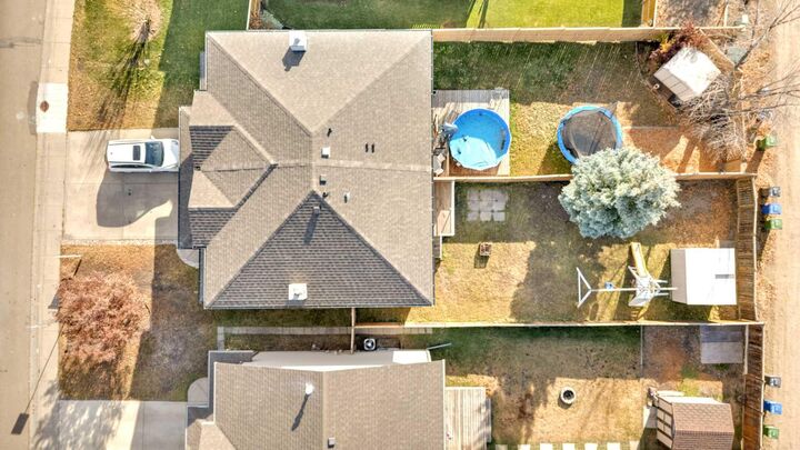 Property Photo:  58 Adamson Avenue  AB T4R 3L2