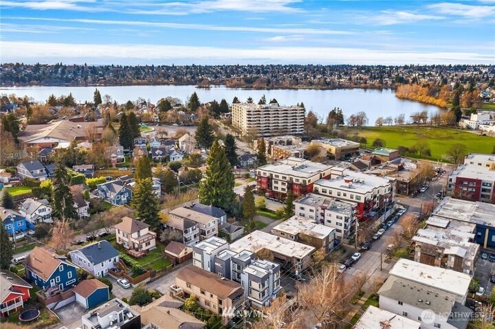 Property Photo:  6539  4th Avenue NE  WA 98115