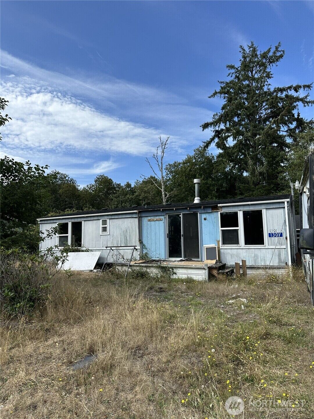 Property Photo:  1301  324th Place  WA 98640
