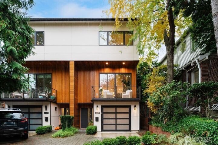 4815  Evanston Avenue N B  Seattle WA 98103 photo