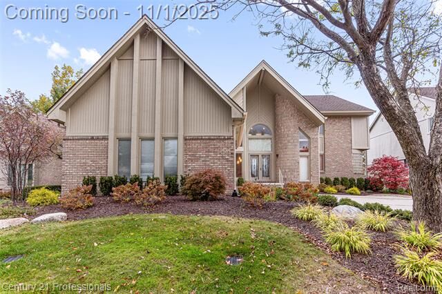Property Photo:  28074 Hickory Drive  MI 48331 