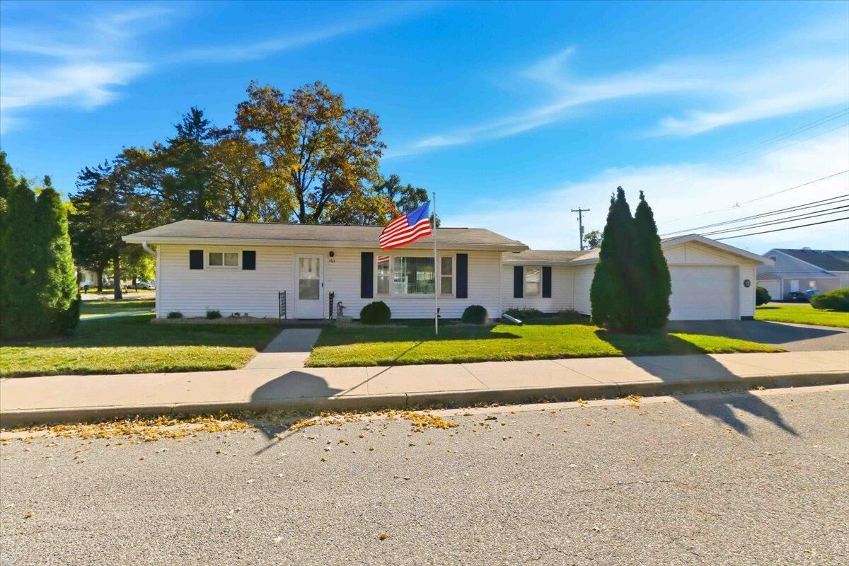 Property Photo:  151 South June Street  WI 53910 