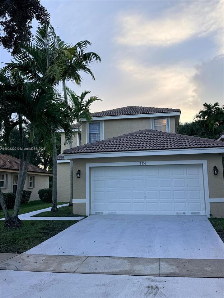 Property Photo:  2358 SW 177th Ave  FL 33029