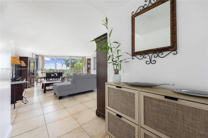 Property Photo:  4000 Towerside Ter 412  FL 33138 