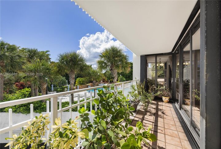 Property Photo: 4000 Towerside Ter 412 FL 33138