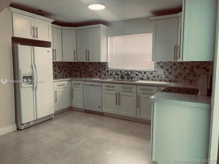 Property Photo:  1172 NW 44th Ter  FL 33313
