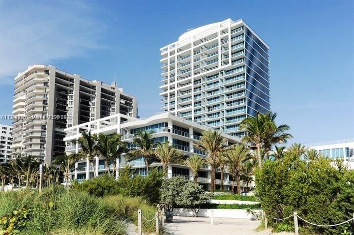 Property Photo:  6799 Collins Ave 404  FL 33141