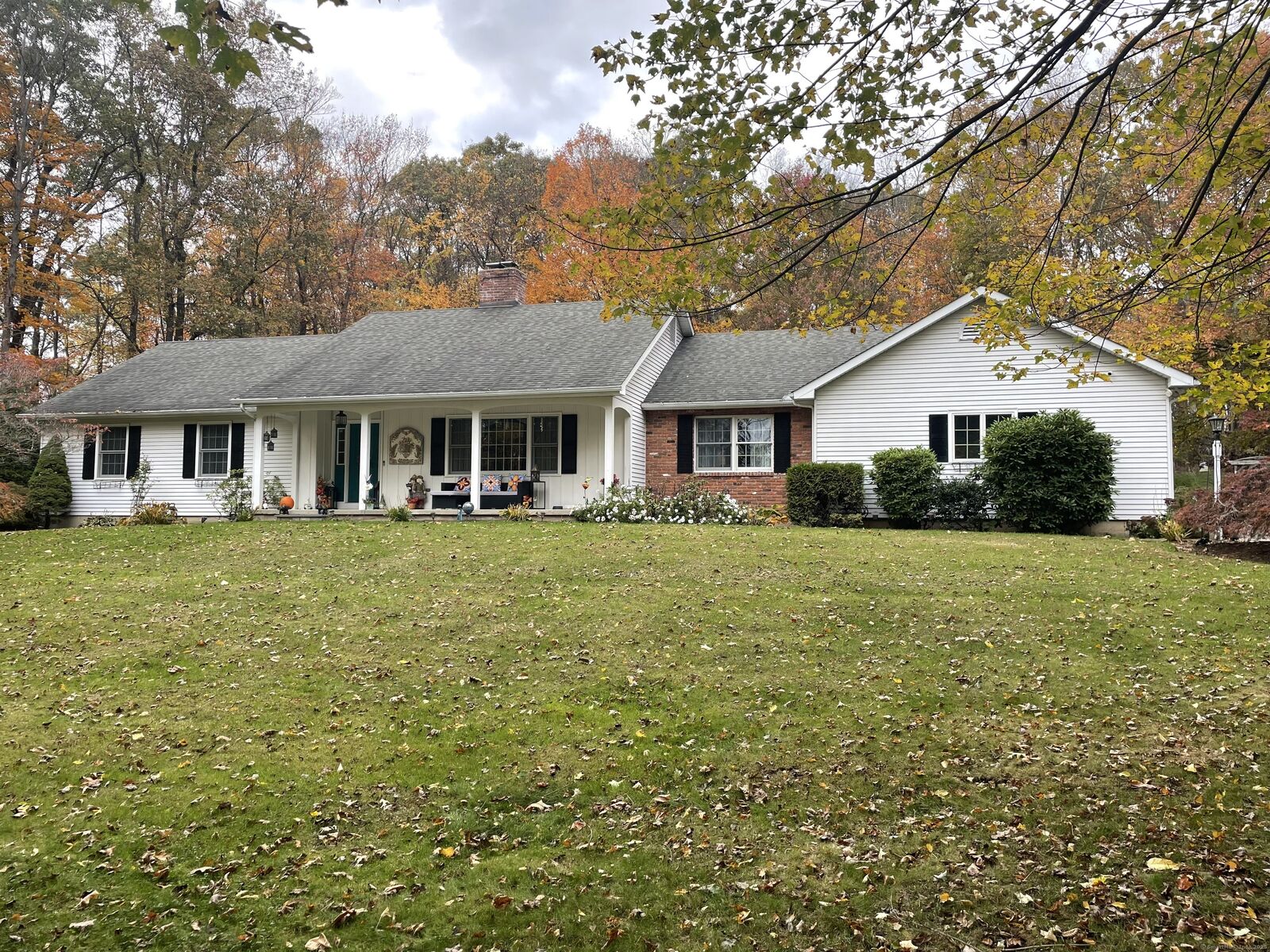 Property Photo:  4 Autumn Ridge Road  CT 06812