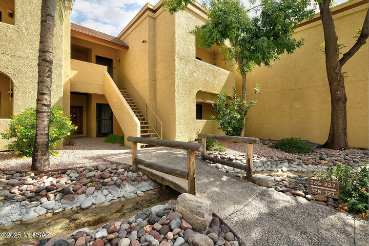 Property Photo:  5500 N Valley View Road 127  AZ 85718