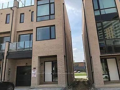 Photo de la propriété:  65 Pony Farm Drive  ON M9B 0B3