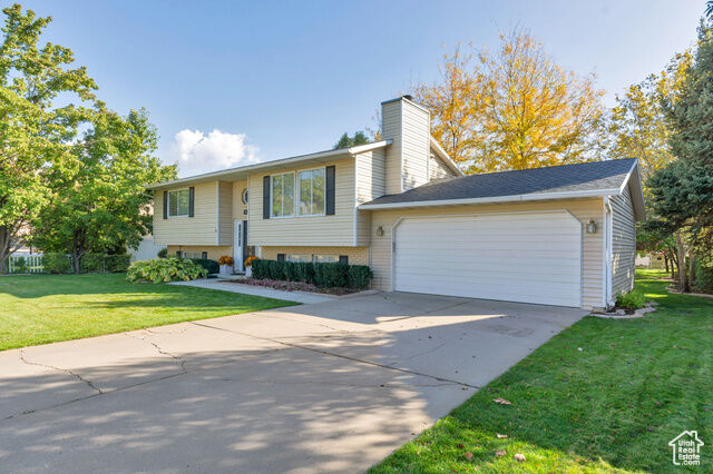 Property Photo:  913 W 2025 S  UT 84087 