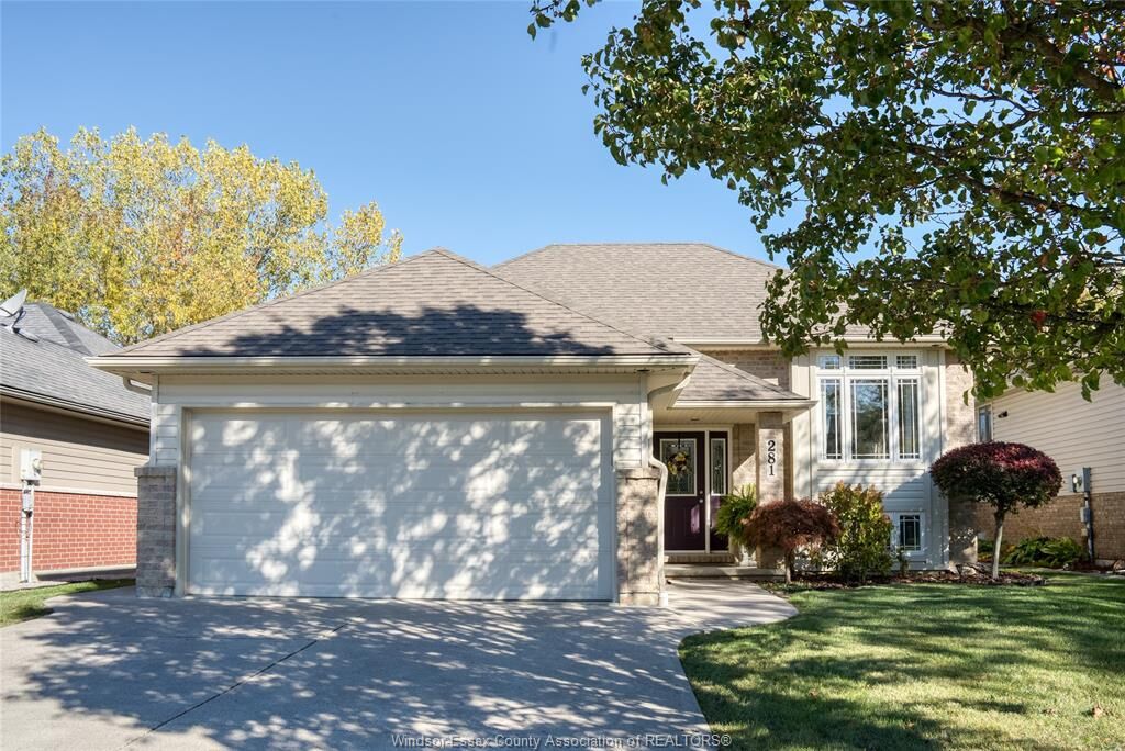 Photo de la propriété: 281 Donald Crescent ON N0R 1A0